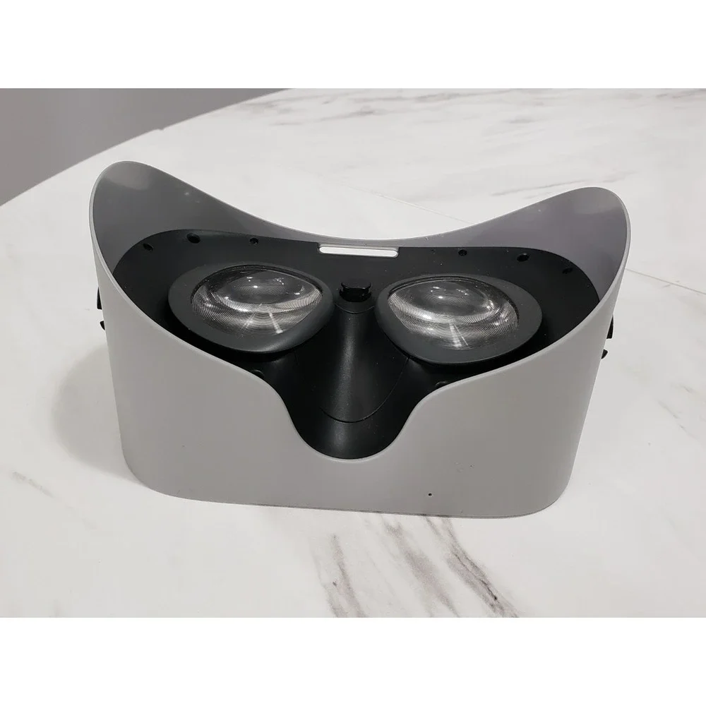 INCOMPLETE Meta Oculus Go Standalone VR‎ Headset Only (Parts/Repair) POWERS ON